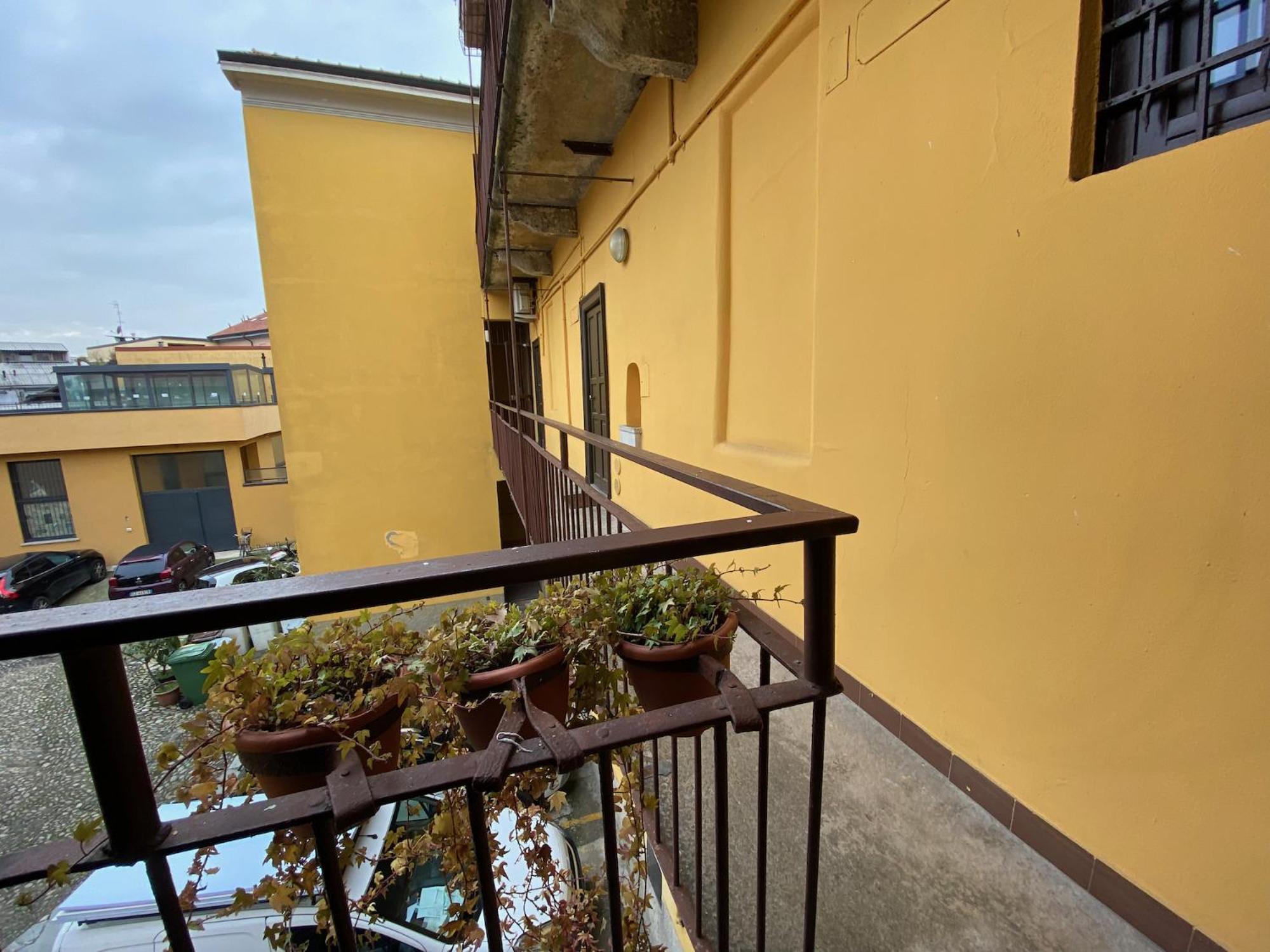 Monolocale Morimondo 1 Milano Eksteriør bilde